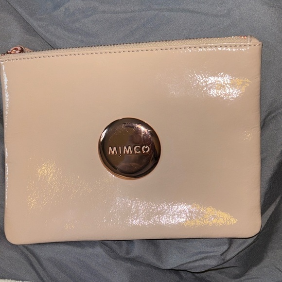 MIMCO LIGHT PINK ROSE GOLD PATENT LEATHER WRISTLET - Picture 1 of 8
